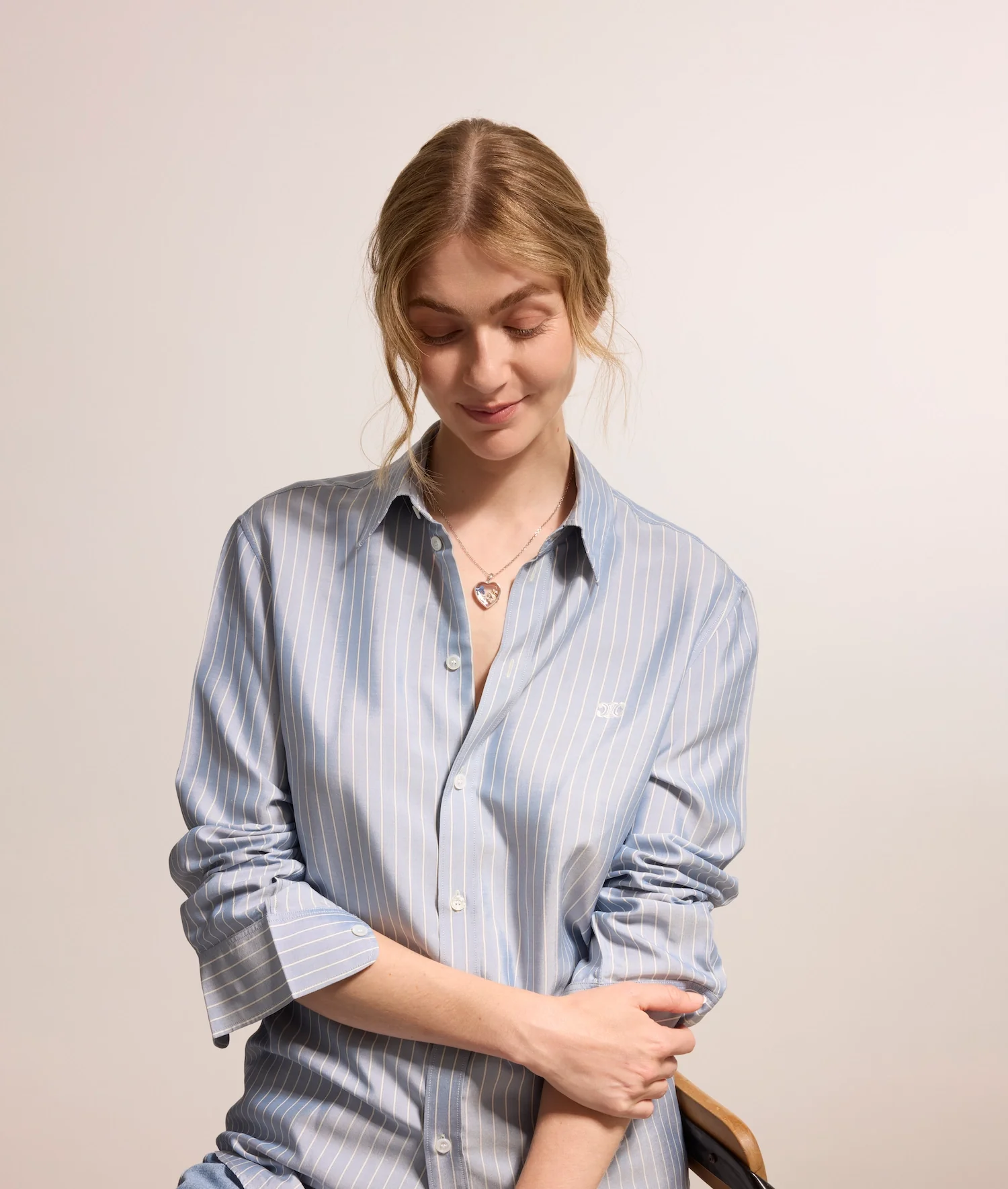 Sapphire Iris Charm - Image 4